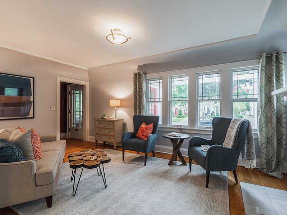 3rd image of 5929 N Kent Ave