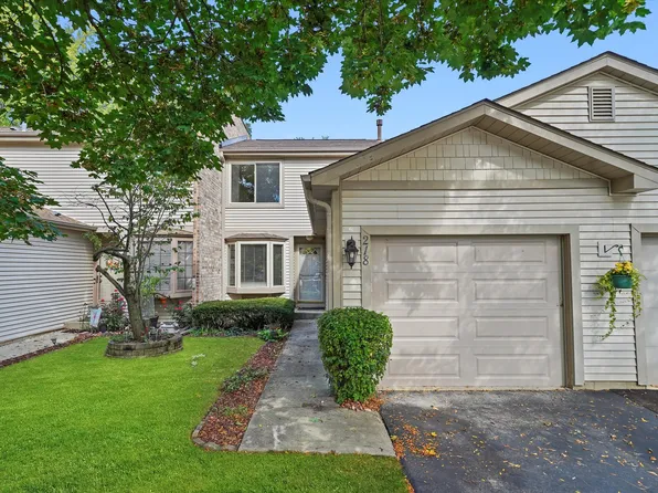 218 E Forest Knoll Dr, Palatine, IL 60074