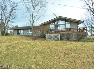 19075 Ebenezer Church Rd, Round Hill, VA 20141