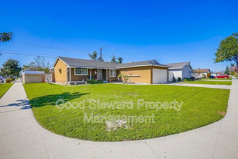 Building Photo - 10321 Courtright Rd