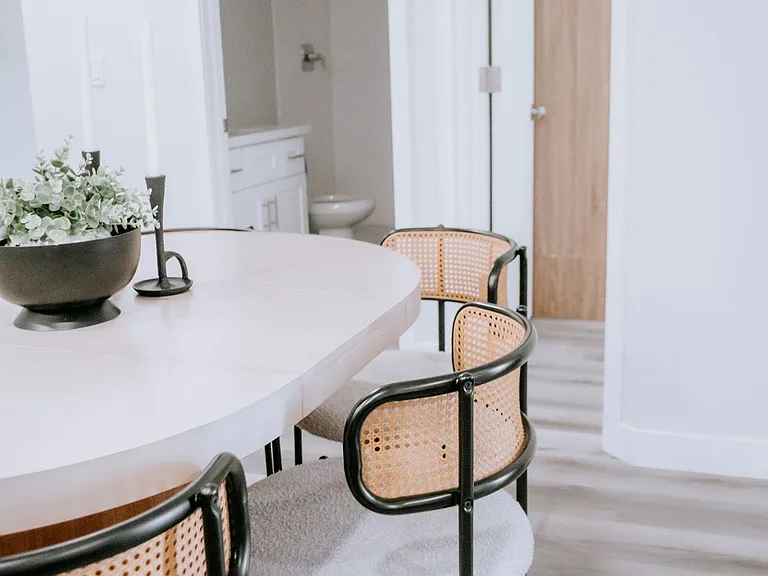 Beautifully Designed 3-bedroom 2-bathroom Home — Photo 7