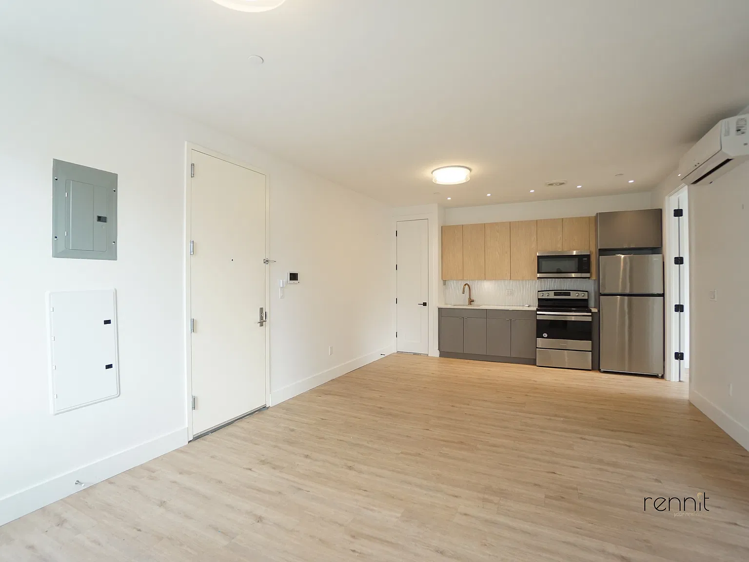 799 East 34th Street — Photo 2