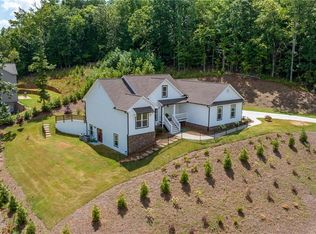 4405 Brush Creek Ct, Flowery Branch, GA 30542