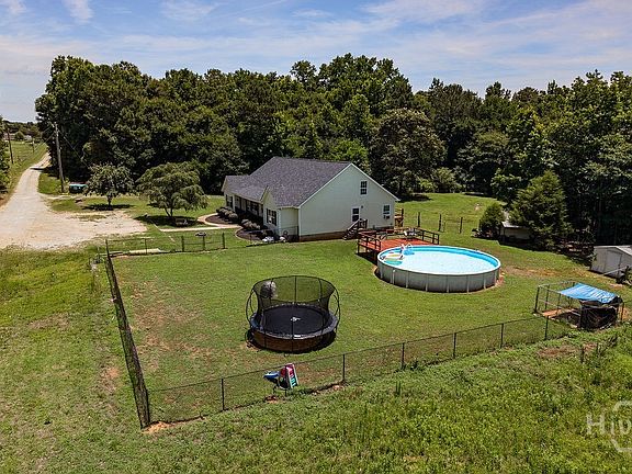 5th image of 1627 Dewy Rose Road NW