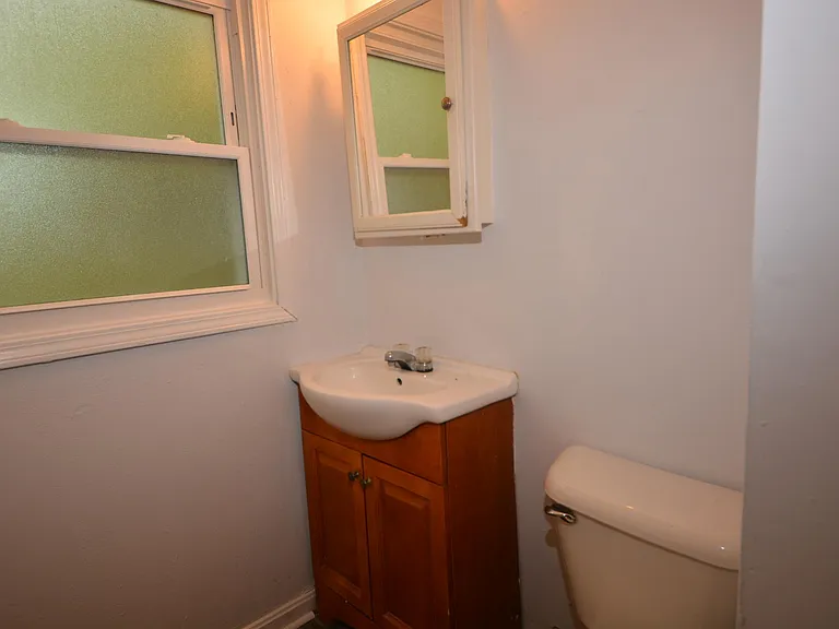 1086 Wellspring Dr — Photo 10
