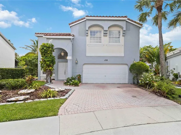 15524 NW 6th St, Pembroke Pines, FL 33028