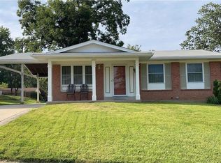 12107 Wesland Dr, Maryland Heights, MO