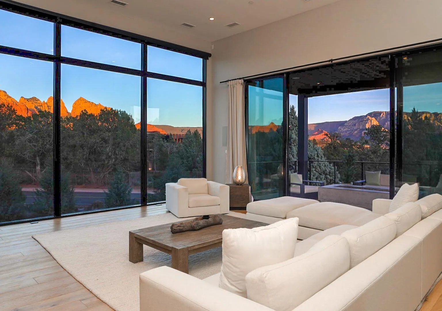 Luxury Desert Stay | Pool, Hot Tub, Red Rock Views — Photo 3