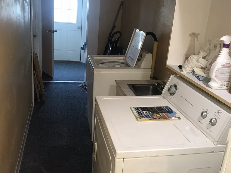 1609 W Raleigh Blvd #1 — Photo 3