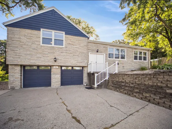 731 56th St, Des Moines, IA 50312