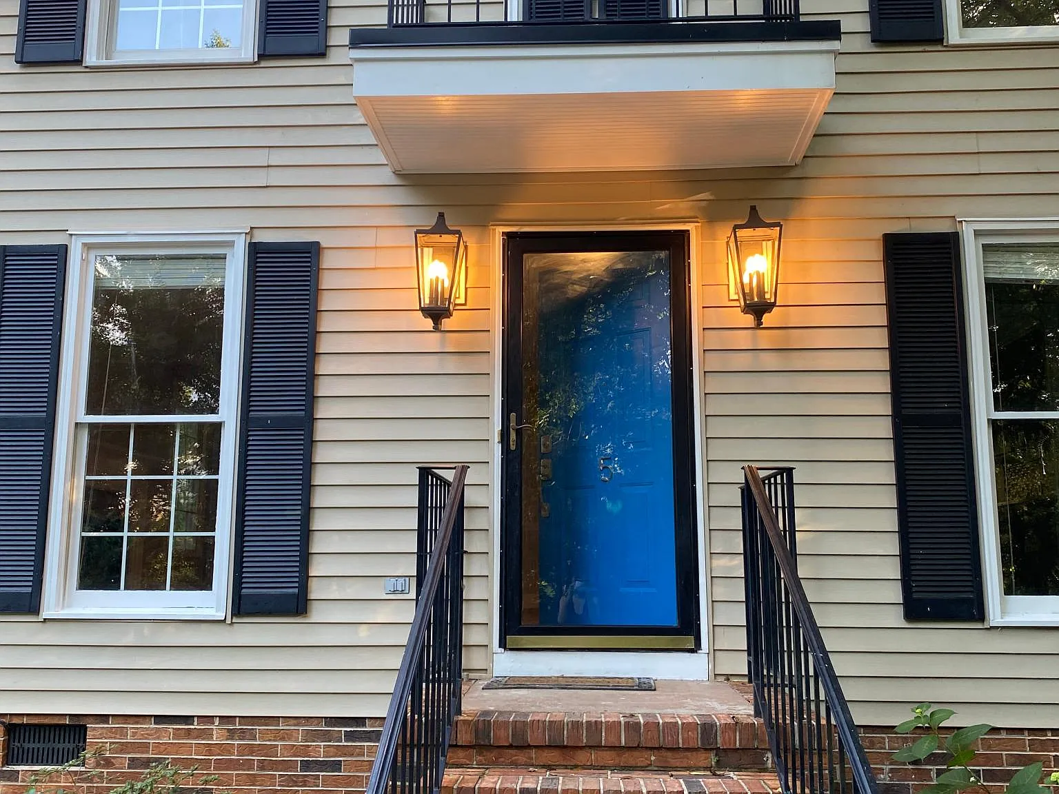 5 Moultrie St — Photo 1
