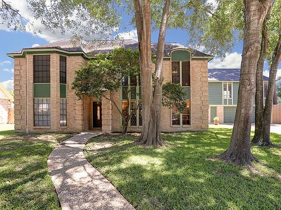 3rd image of 17306 Jackson Pines Dr