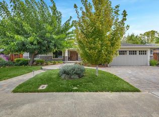 1863 Walnut Dr, Mountain View, CA 94040