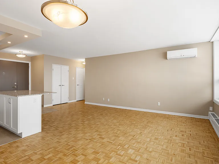 111 Wurtemburg St — Photo 22