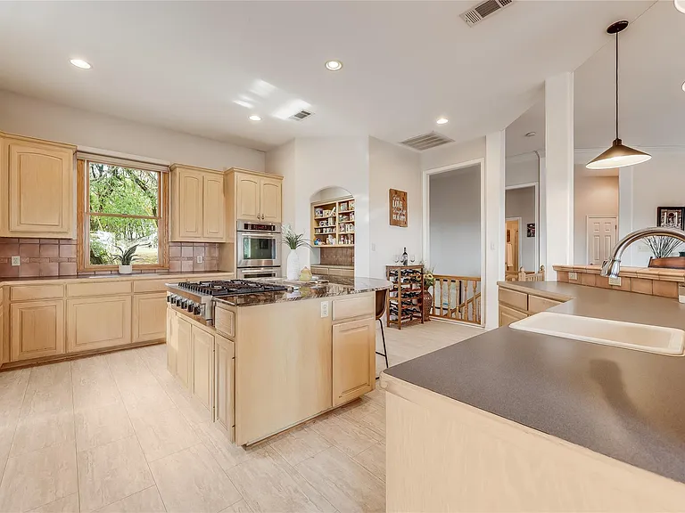 20701 Adobe Trl — Photo 11