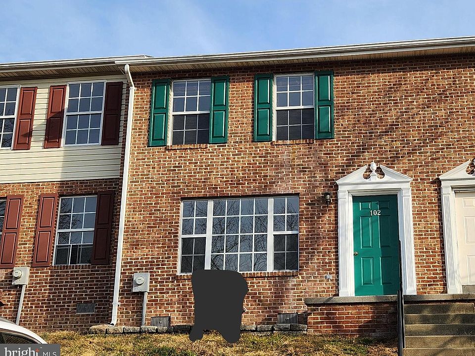 1st image of 102 Waterford Ln