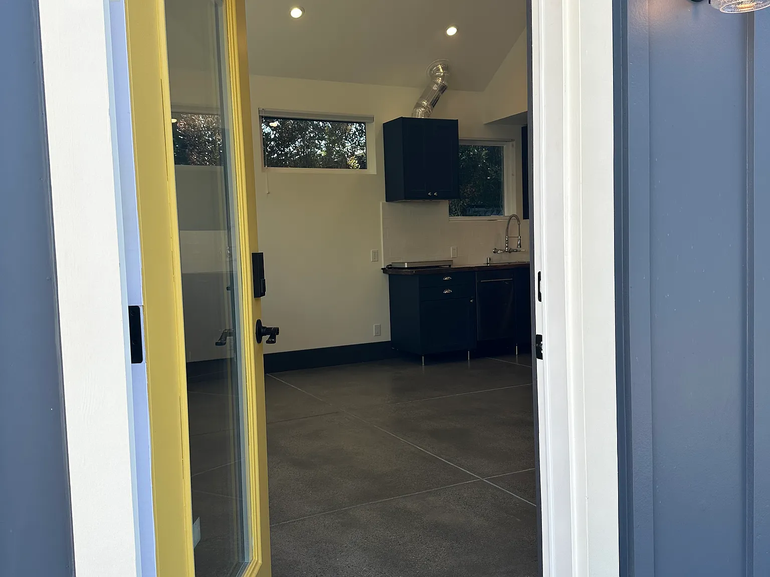 1 bed, 500 sqft, $2,890 — Photo 3