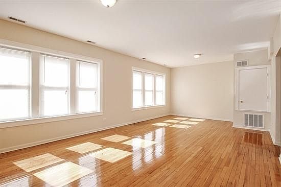2nd image of 6236 S Artesian Ave #2192191