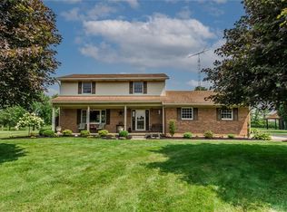 5648 Hogpath Rd, Greenville, OH 45331