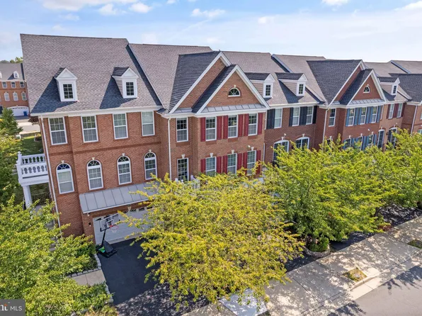 23438 Colts Run Sq, Ashburn, VA 20148