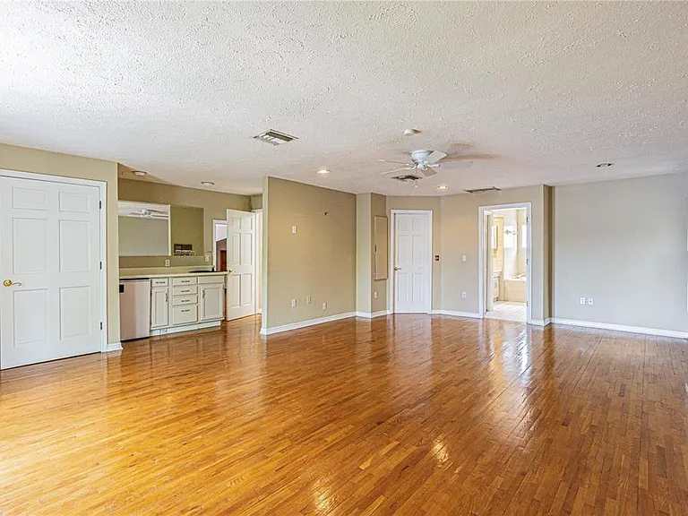 18129 Crawley Rd — Photo 17