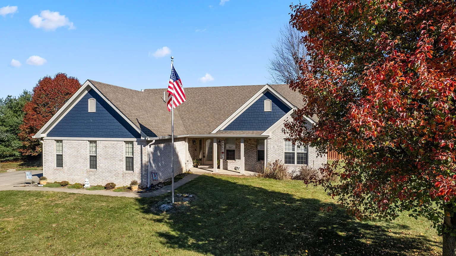 479 Victoria Ln photo 1