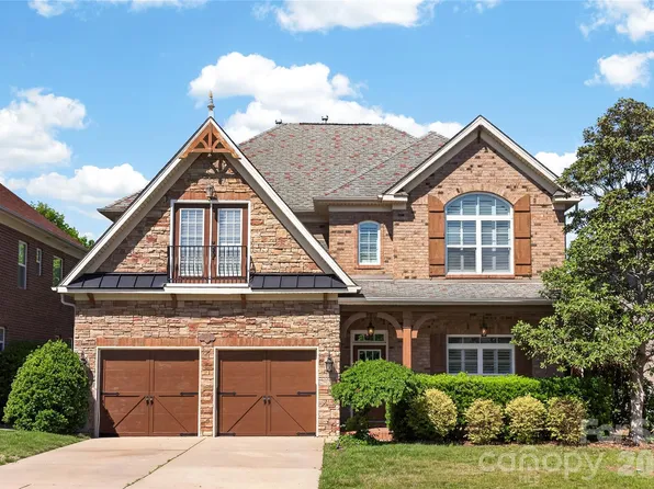 2279 Barrowcliffe Dr NW, Concord, NC 28027