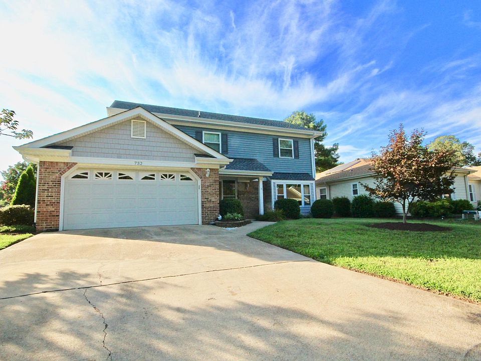 1st image of 732 Deer Lake Dr