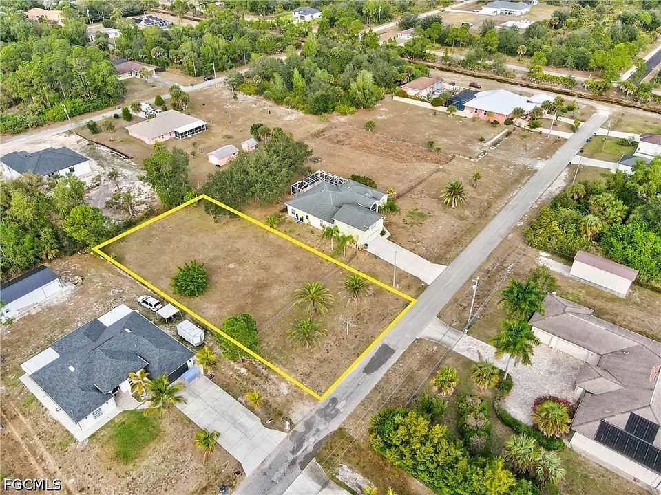 2nd image of 713 Plumosa Ave