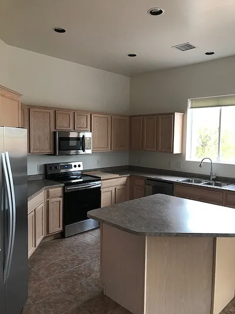 2 bed, 2.0 bath, 1569 sqft, $1,785 — Photo 4