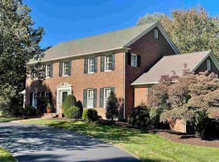 11 Ridgewood Dr, Staunton, VA 24401