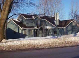432 Fairview Dr, Plymouth, WI 53073