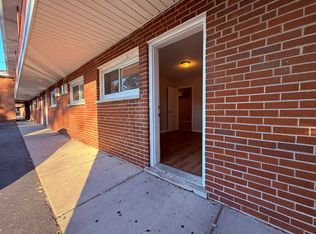 1119 E Algonquin Rd APT 2, Arlington Heights, IL 60005