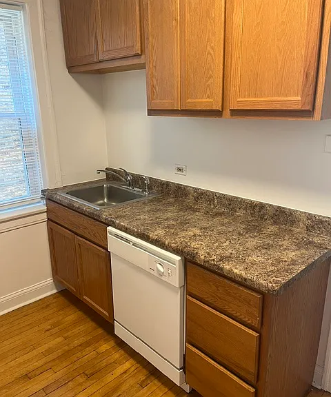 720A Hinman Ave #2N — Photo 7