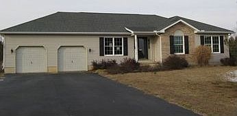 1st image of 105 Lynn Cir