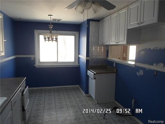 5th image of 15932 Lola Dr