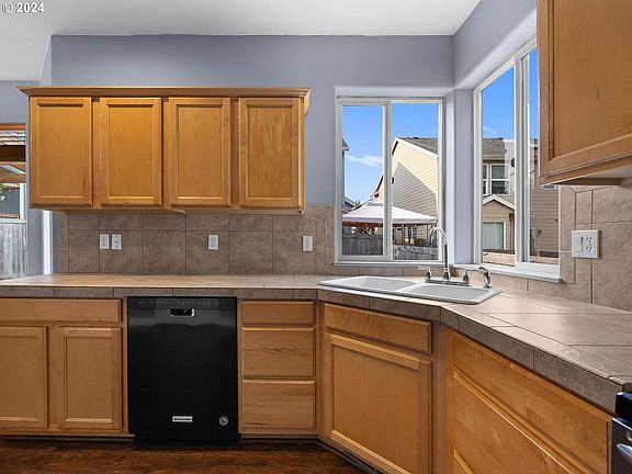 4th image of 39848 Cassidy Ct