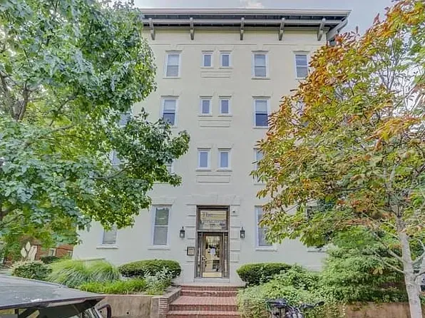 676 4th St NE, Washington, DC