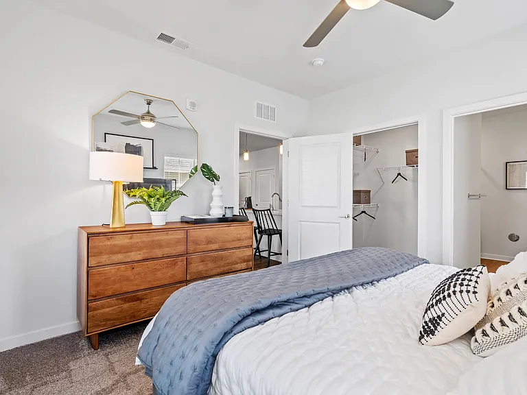 Miles - 2 Bed / 2 Bath - 1,098 Sq.Ft.