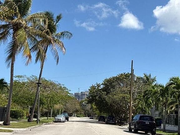 4th image of 434sw30th Rd