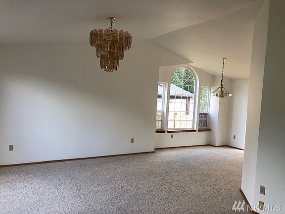 4th image of 8424 Moreland Ave SW
