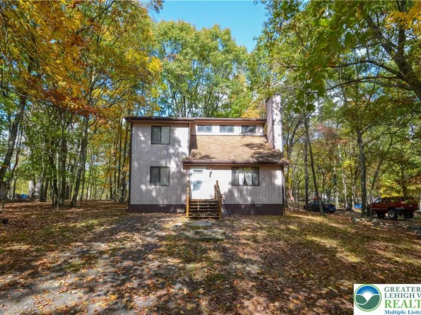 782 Clubhouse Dr, East Stroudsburg, PA 18302