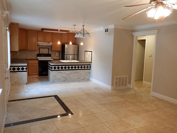 5th image of 9017 Montoya St APT 1