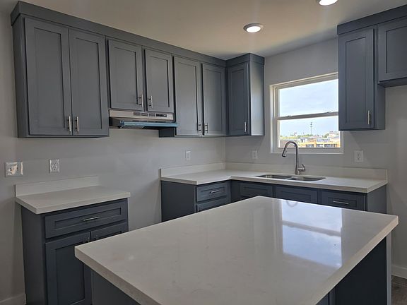 5th image of 5054 Luna Grande Loop