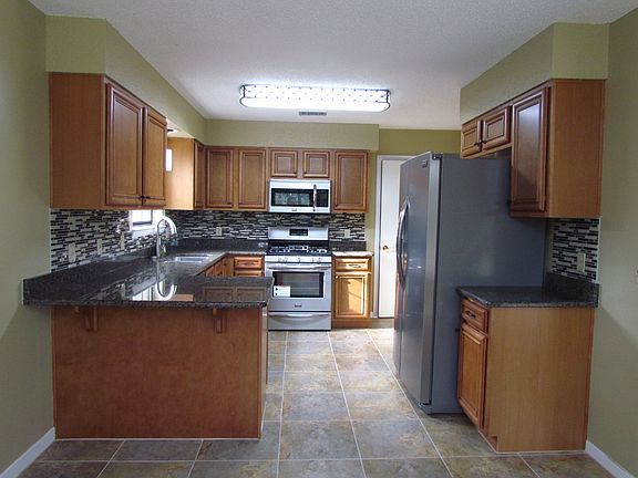 3rd image of 1191 Muirfield Way
