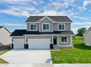 5714 Allerton Dr, Ames, IA 50010