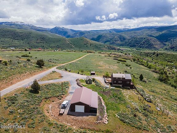 3rd image of 13149 Pine Canyon Rd
