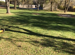 8724 S 79th St, Franklin, WI 53132