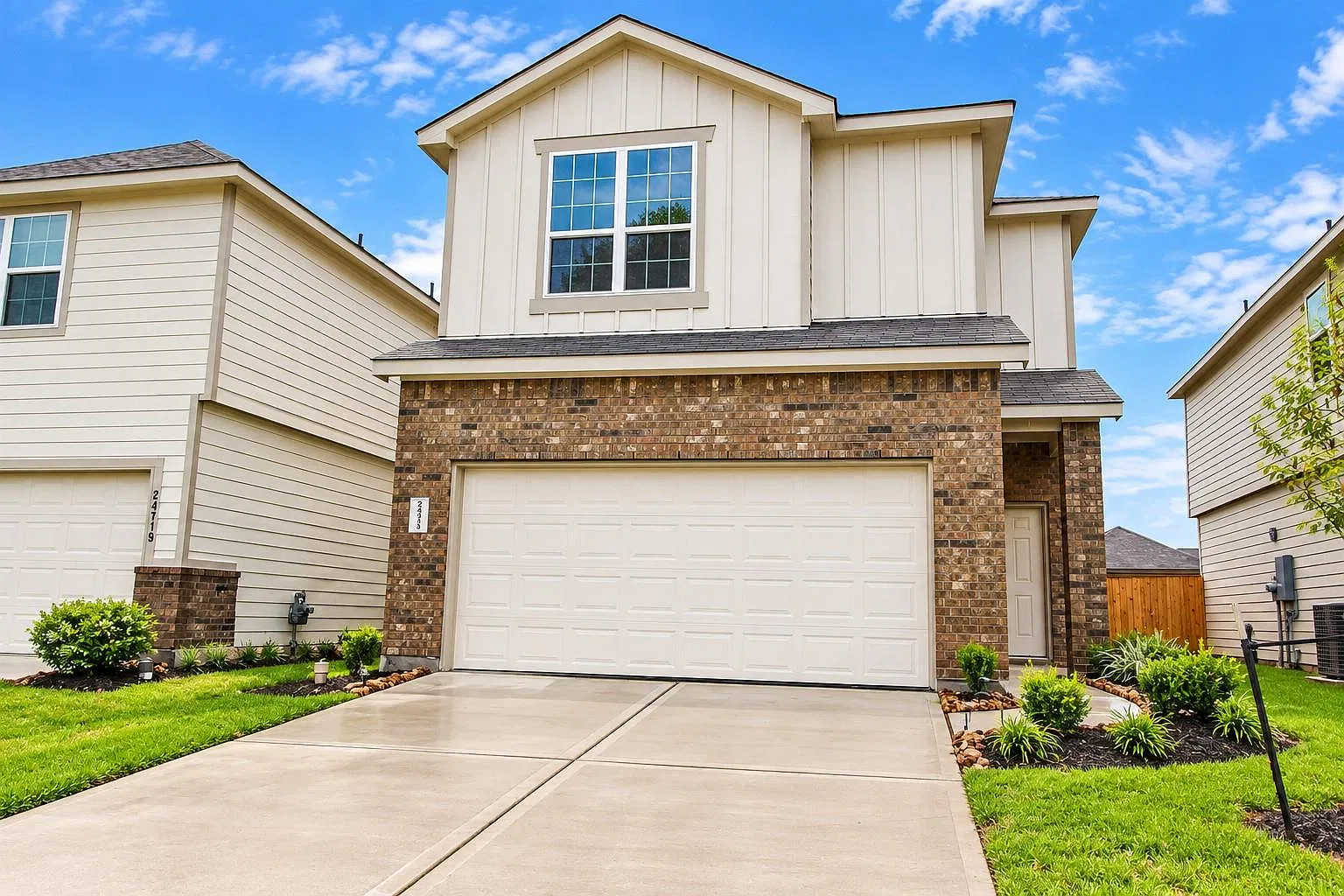 3 bed, 2.5 bath, 1643 sqft, $1,950 — Photo 1