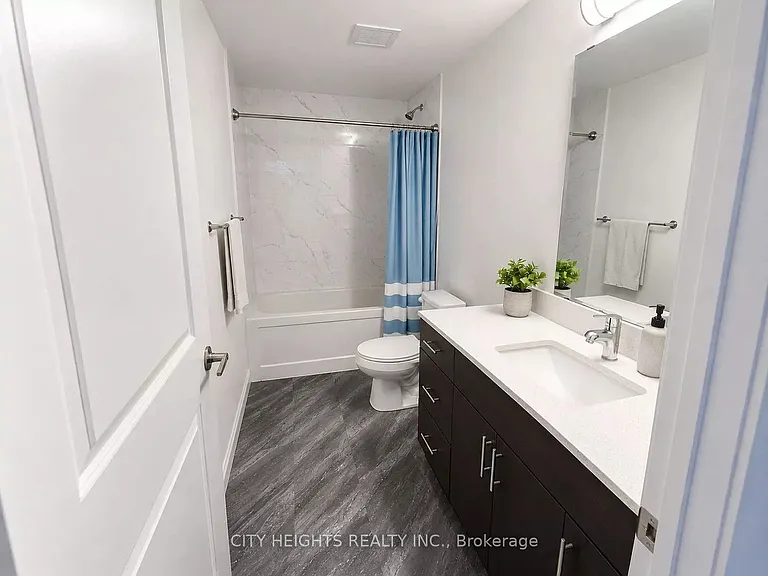 1611 Banwell Rd #611 — Photo 7